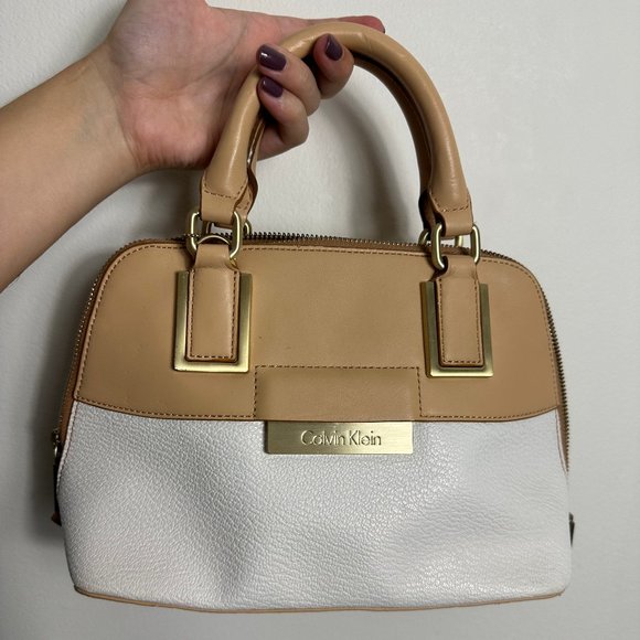 Calvin Klein Small White and Beige Purse Excellent Condition - Picture 1 of 9